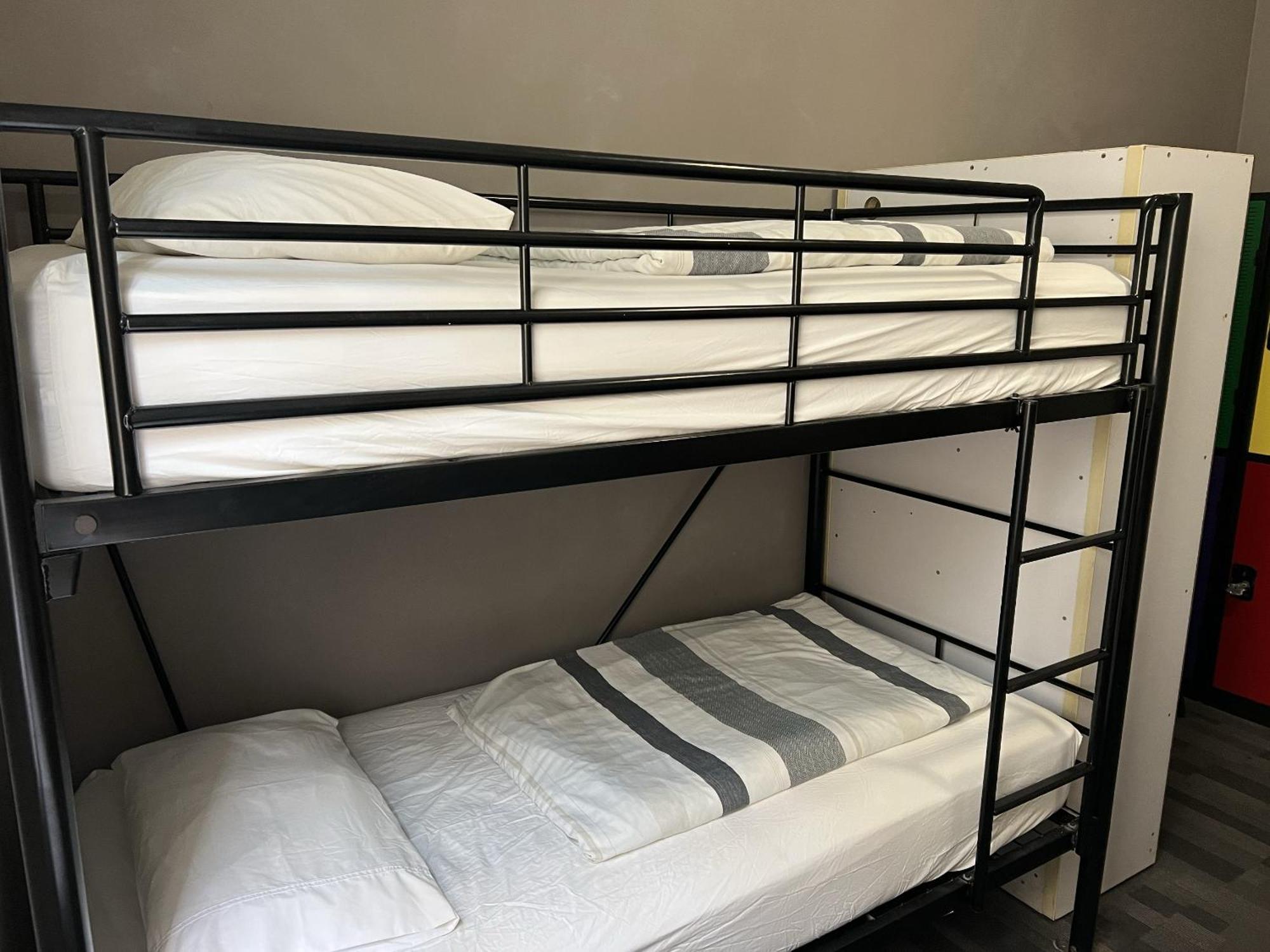 Manly Bunkhouse Hostel Sydney